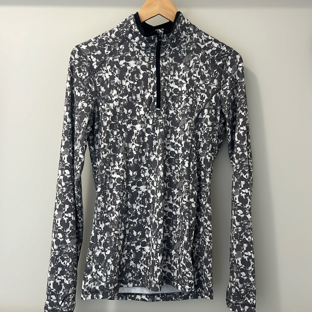 Women’s half zip Lole size M Athletic Top